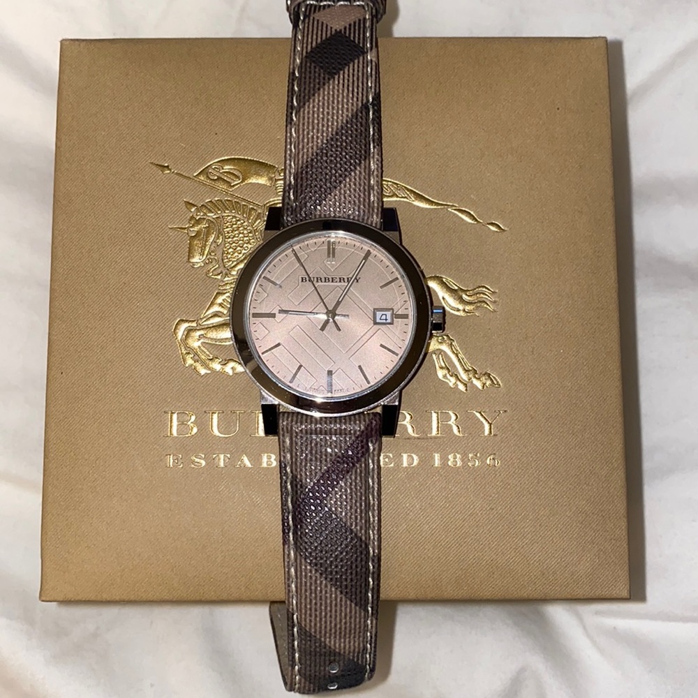 COPY - Burberry watch